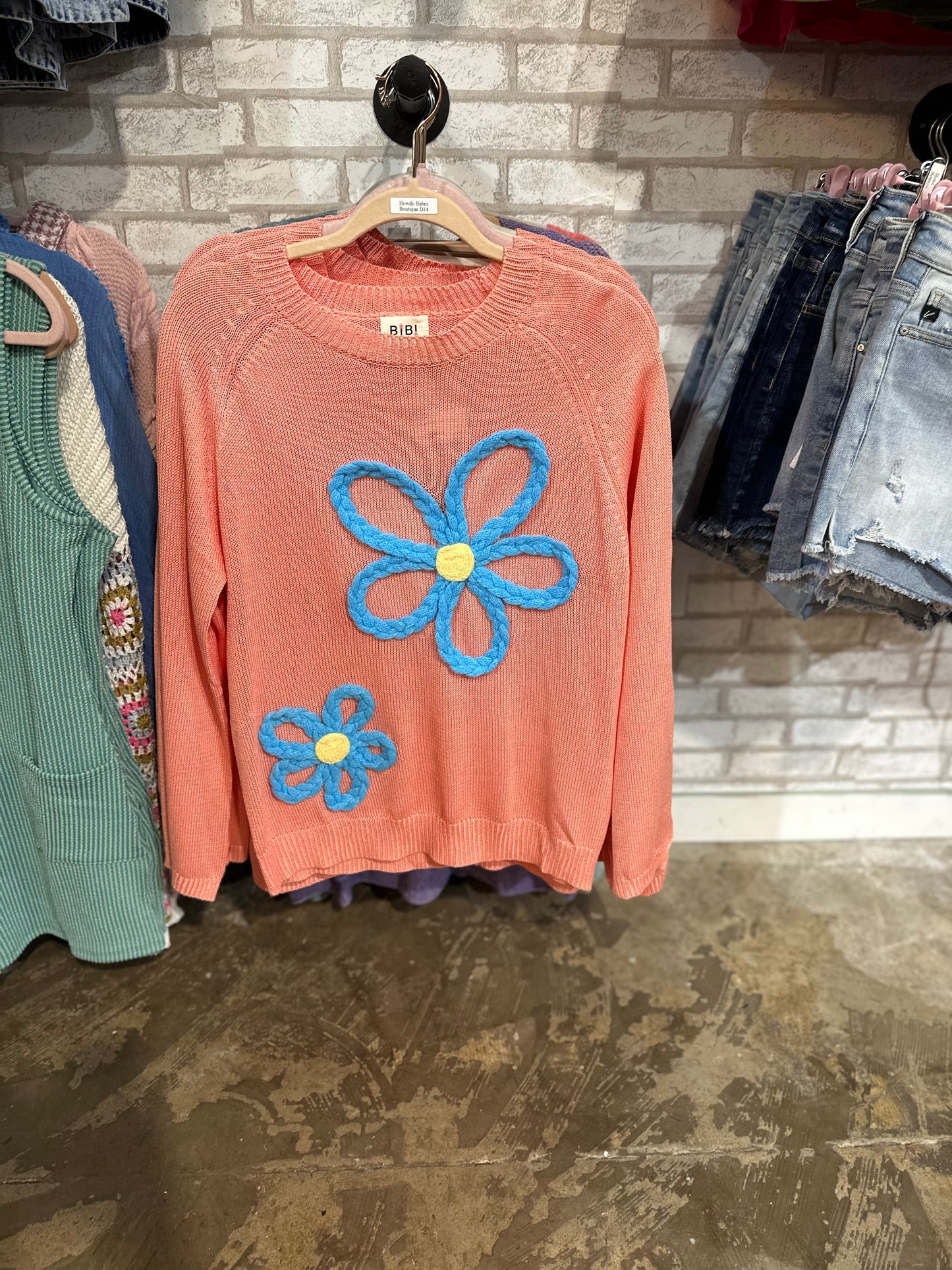 FLOWER PATCHES LIGHTWEIGHT SWEATER